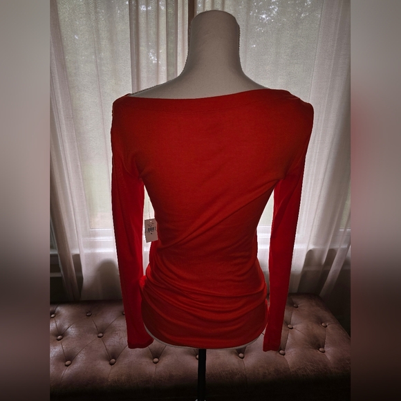 NWT, Gap, Orange, long sleeve tee, size M - Picture 2 of 4